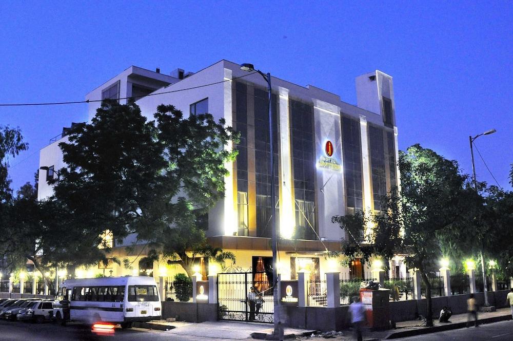 Hotel Jivitesh Delhi  Dış mekan fotoğraf