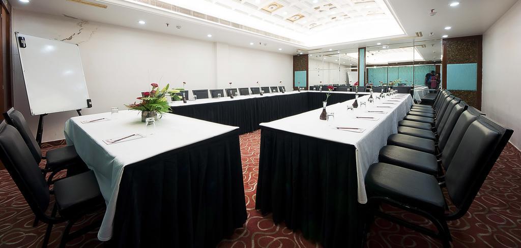 Hotel Jivitesh Delhi  Dış mekan fotoğraf